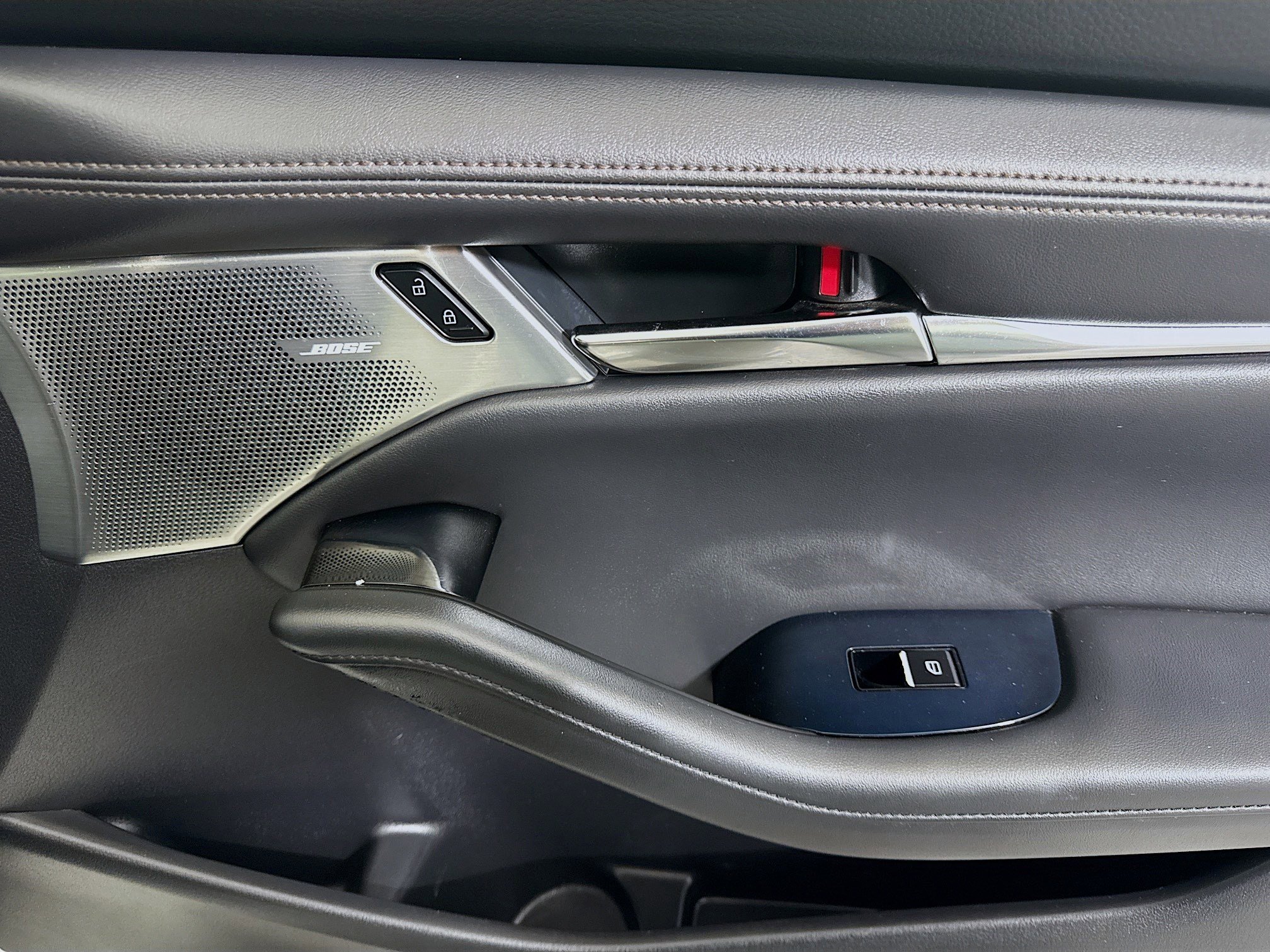 Used 2020 MAZDA MAZDA3 Sedan w/ Premium Package image 31