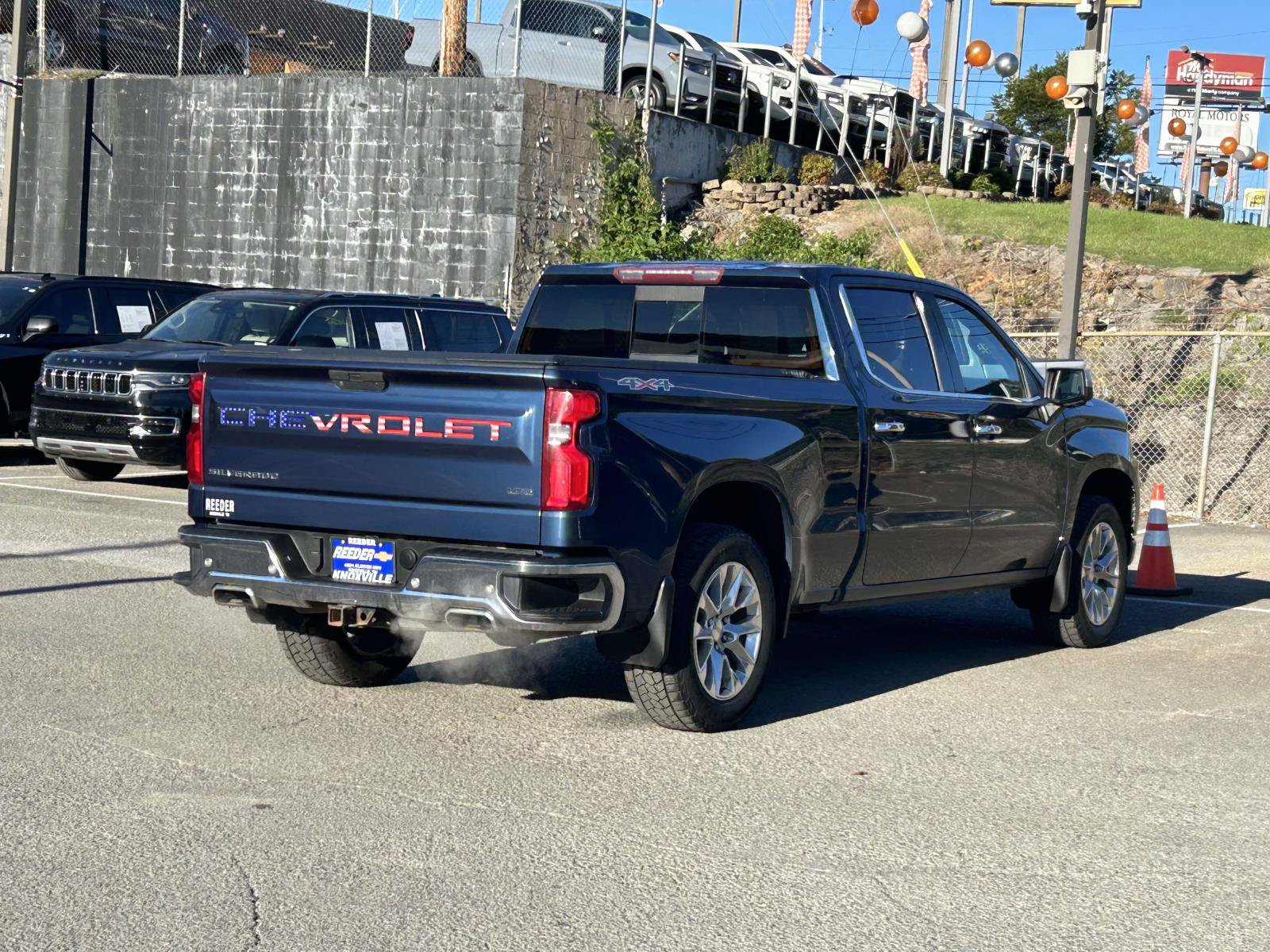 Used 2019 Chevrolet Silverado 1500 LTZ w/ LTZ Plus Package AWD/4WD image 7