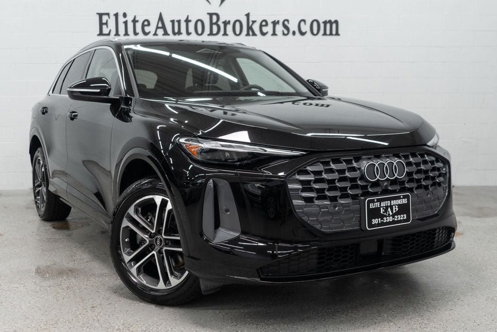 Used 2025 Audi Q5 Premium AWD/4WD image 7