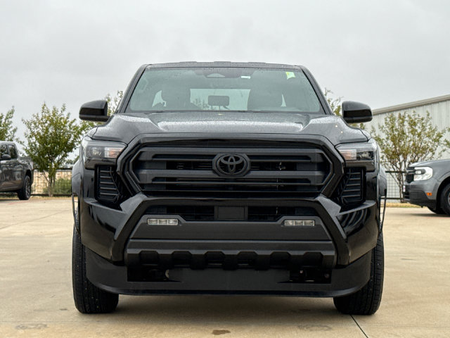 Used 2026 Toyota Tacoma SR5 AWD/4WD image 2