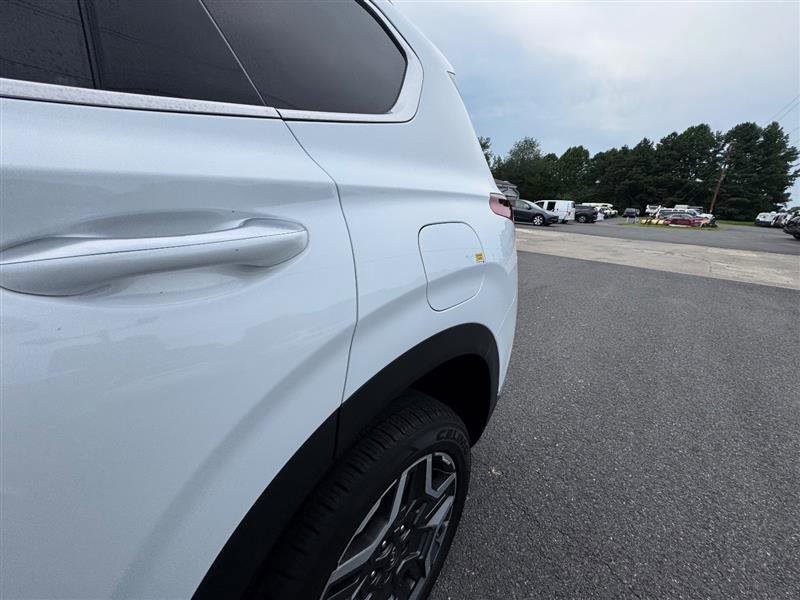 Used 2023 Hyundai Santa Fe Limited image 13