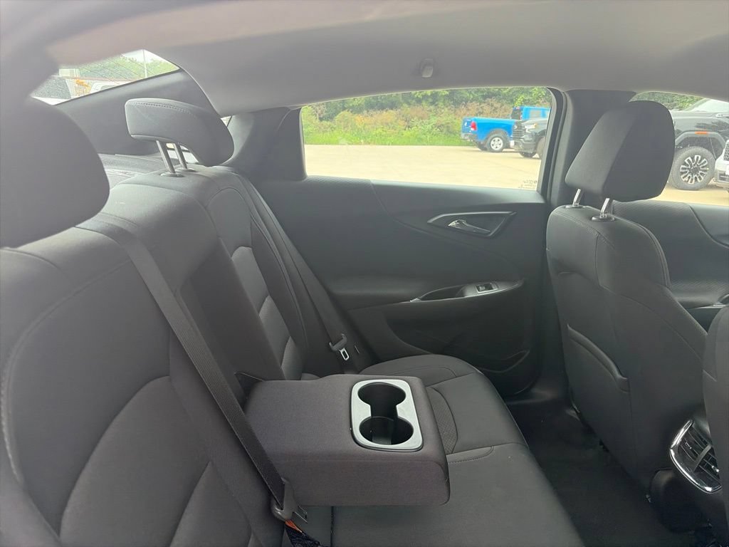 Used 2016 Chevrolet Malibu LT FWD image 12