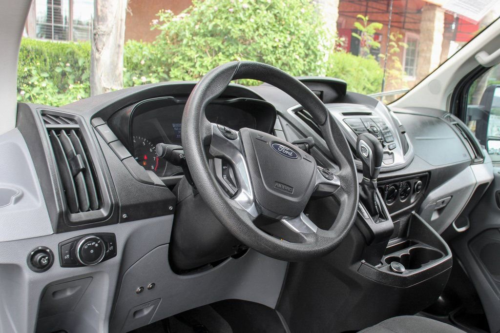 Used 2019 Ford Transit 350 XLT image 24