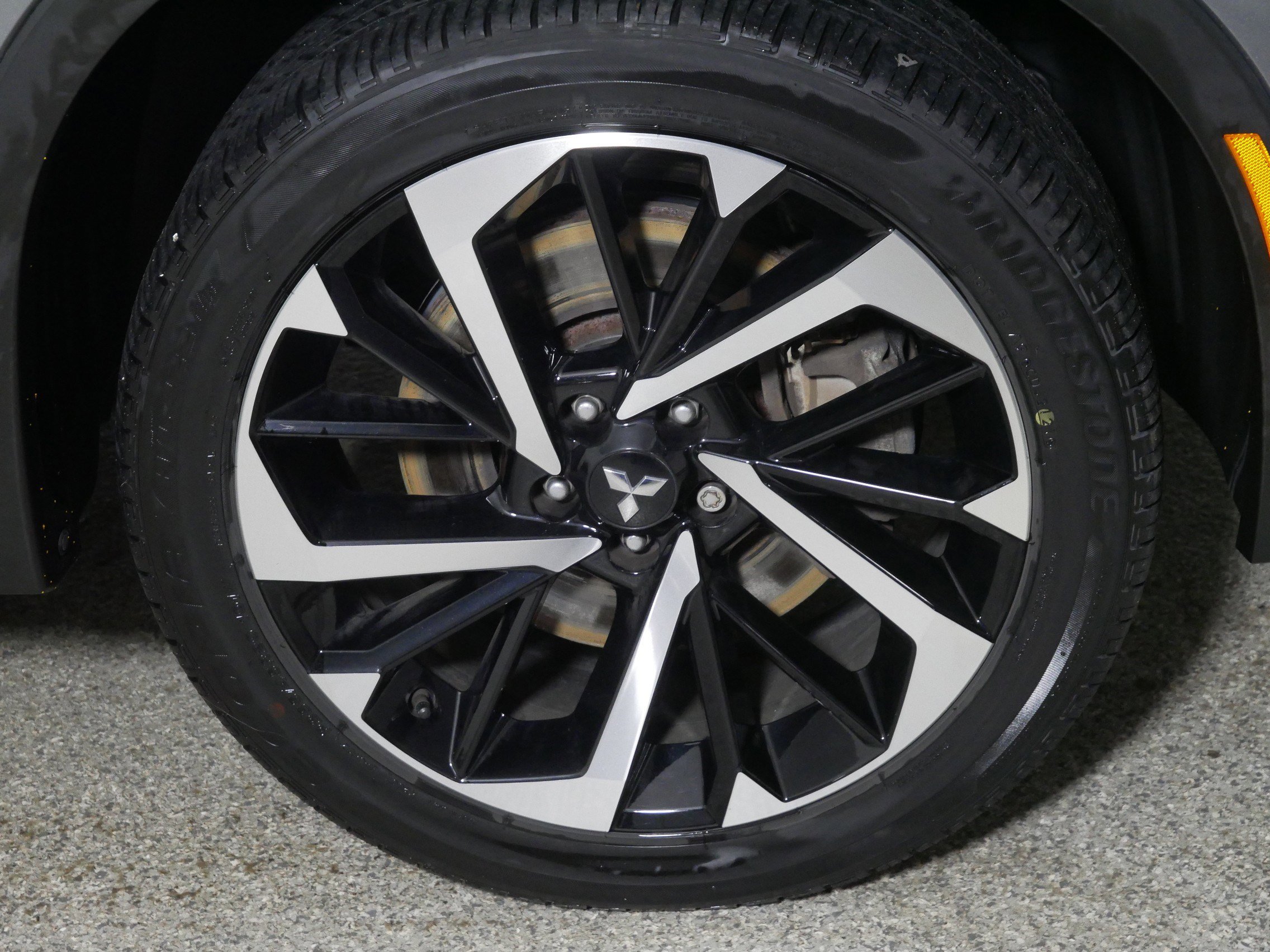 Used 2022 Mitsubishi Outlander SE image 15