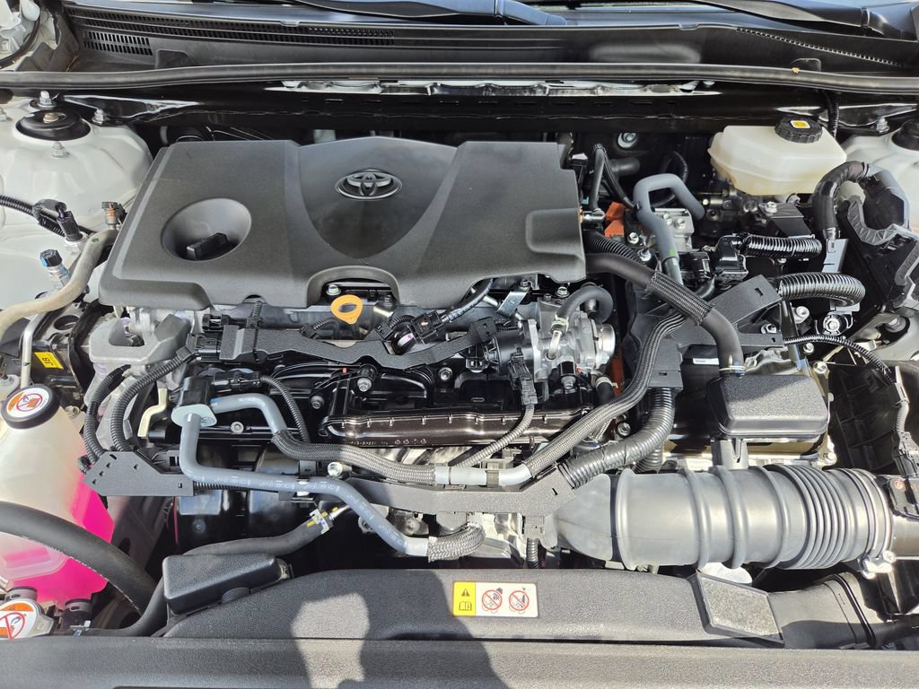 Used 2025 Toyota Camry LE FWD image 30