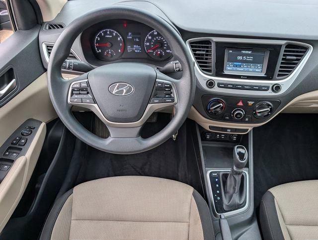 Used 2022 Hyundai Accent SE FWD image 9