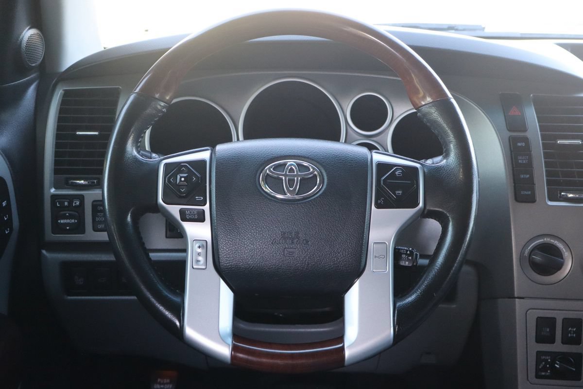 Used 2016 Toyota Sequoia Platinum AWD/4WD image 18