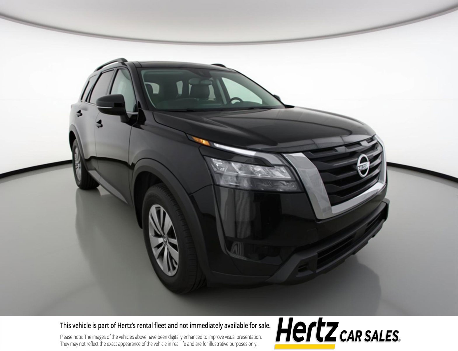 Used 2025 Nissan Pathfinder SV image 1