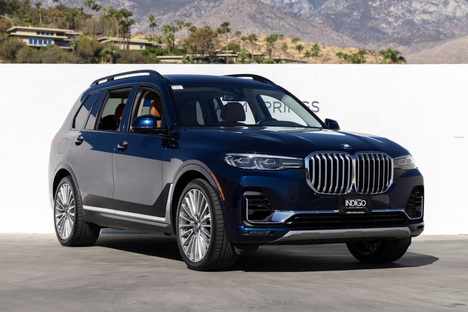 Used 2022 BMW X7 xDrive40i w/ Premium Package AWD/4WD image 2
