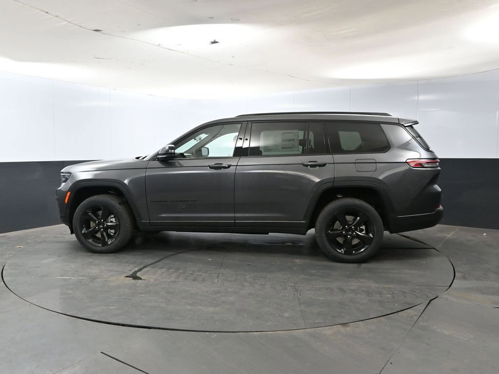 New 2025 Jeep Grand Cherokee L Altitude image 12