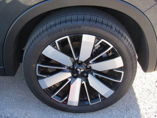 Used 2025 Mitsubishi Outlander SEL AWD/4WD image 9