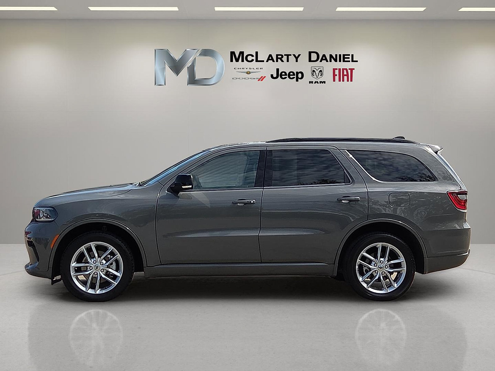 Used 2024 Dodge Durango GT AWD/4WD image 3