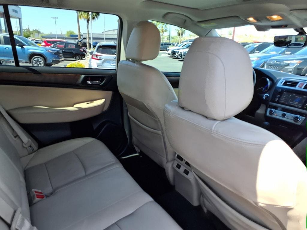 Used 2017 Subaru Outback 3.6R Limited AWD/4WD image 20