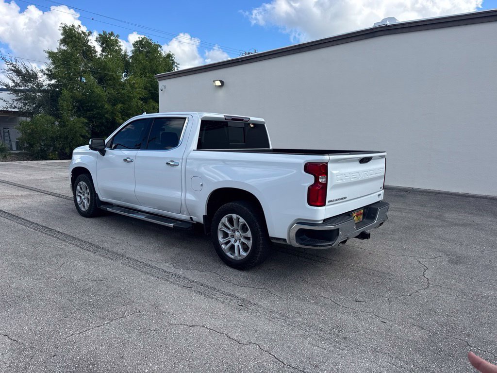 Used 2023 Chevrolet Silverado 1500 LTZ AWD/4WD image 5