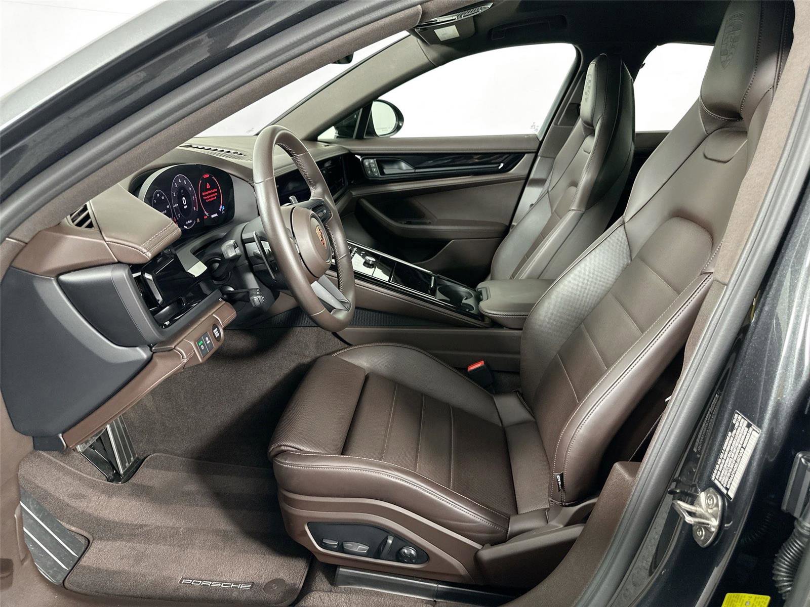 Certified 2025 Porsche Panamera 4 AWD/4WD image 5
