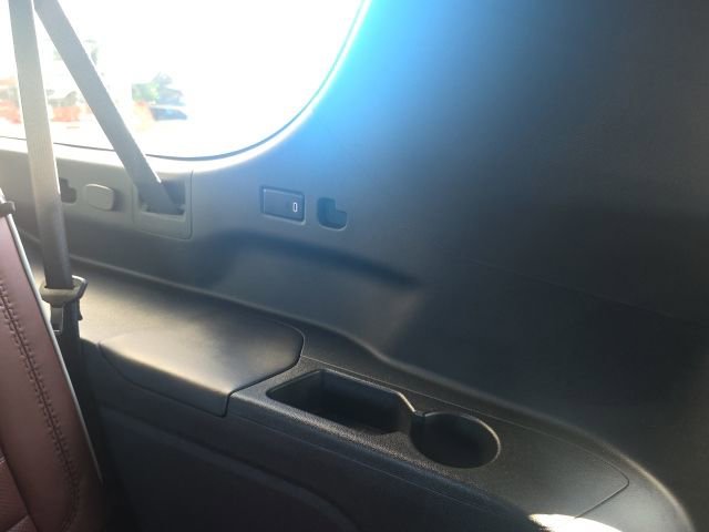 Used 2024 GMC Yukon XL Denali Ultimate image 29