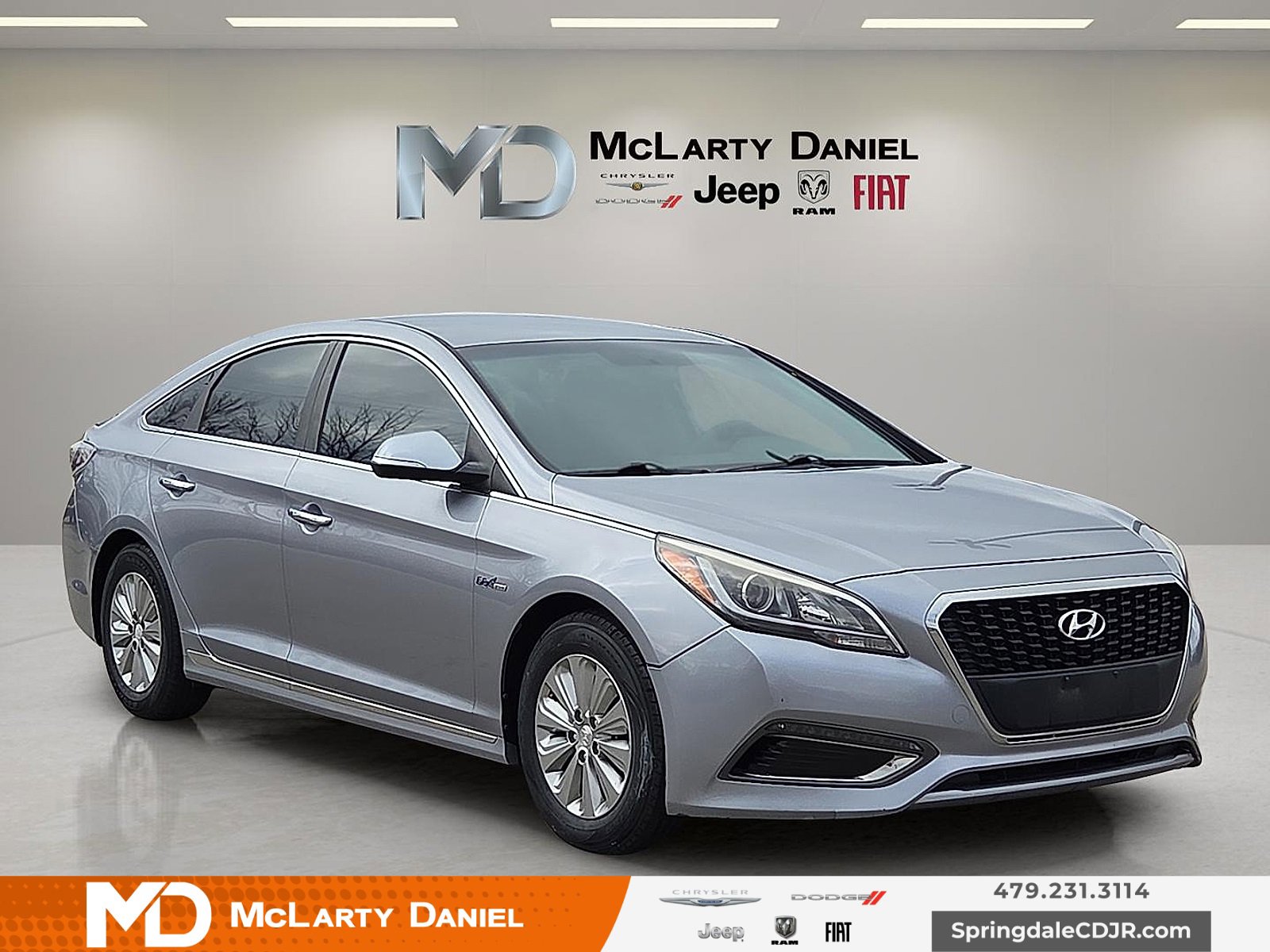 Used 2016 Hyundai Sonata SE image 1