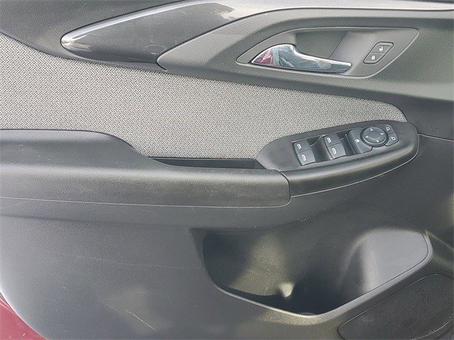 Certified 2022 Chevrolet TrailBlazer LT w/ Driver Confidence Package image 14