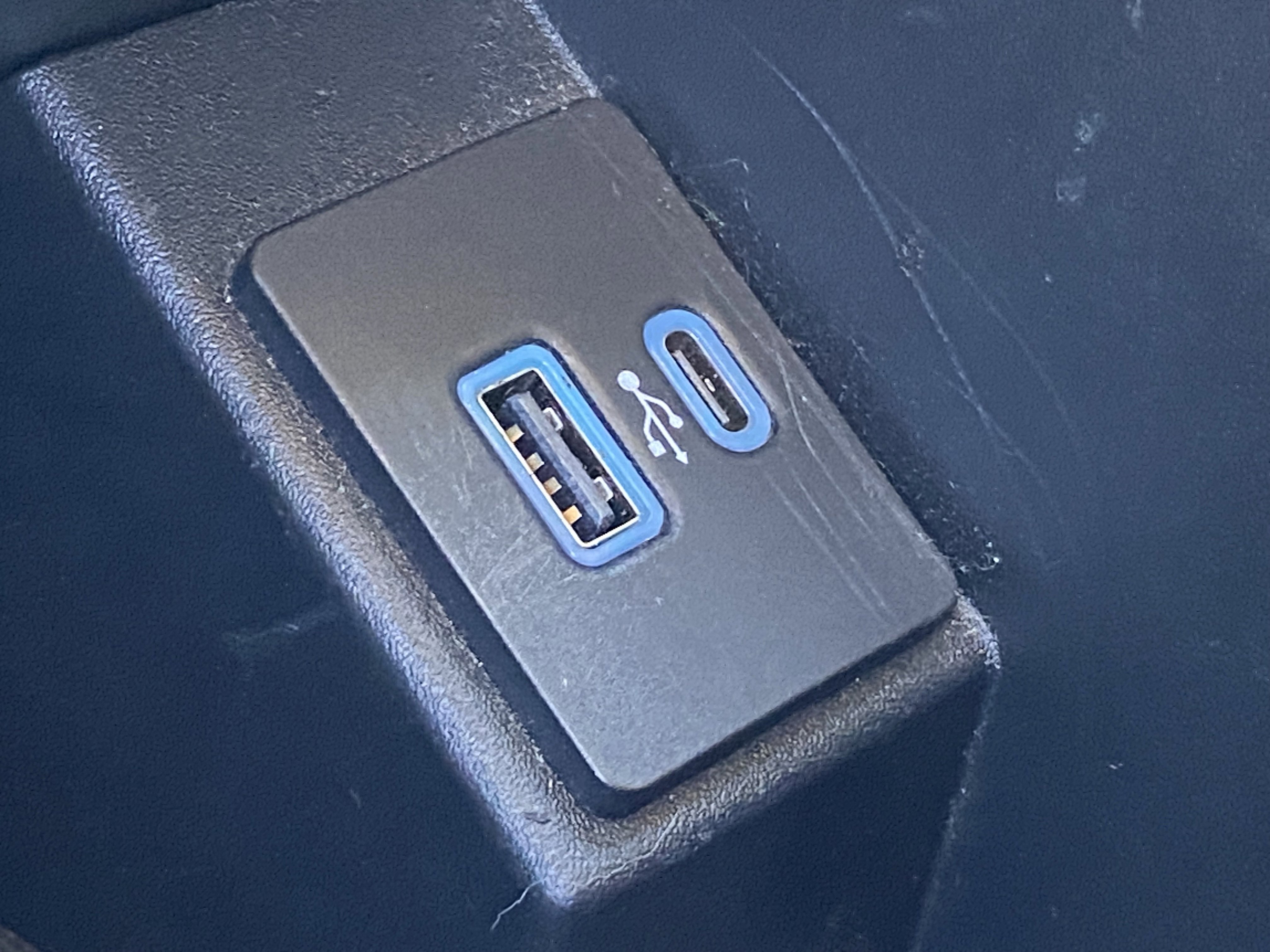 Used 2024 Ford Edge Titanium image 22