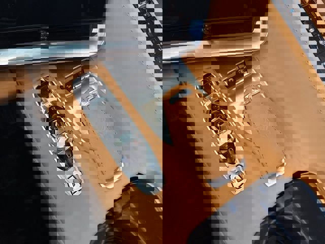 Used 2023 Chevrolet Corvette Stingray Premium Conv w/ Z51 Performance Package image 31