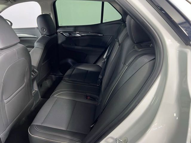 Used 2023 Buick Envision Essence image 31