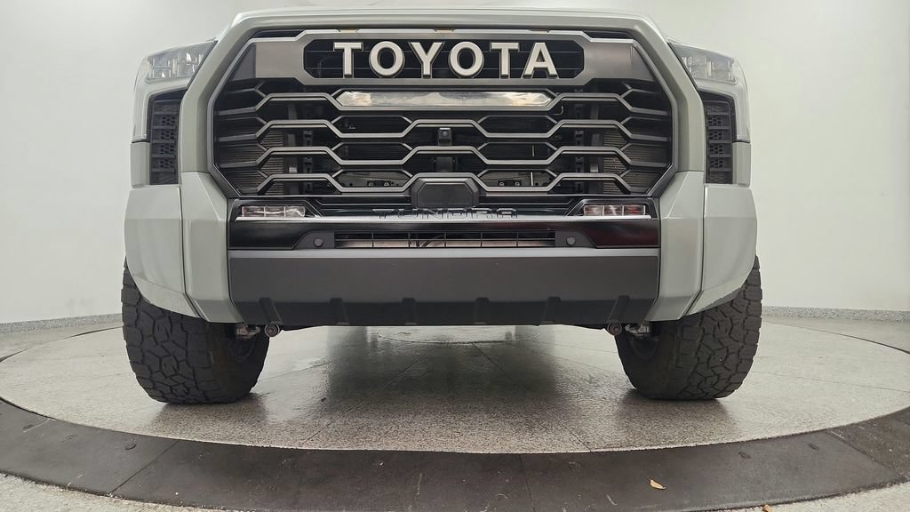 Used 2024 Toyota Tundra Limited AWD/4WD image 30