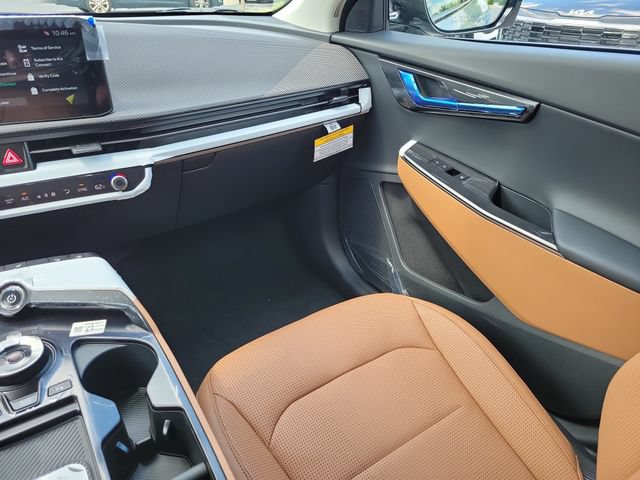 New 2026 Kia EV6 Wind RWD image 9