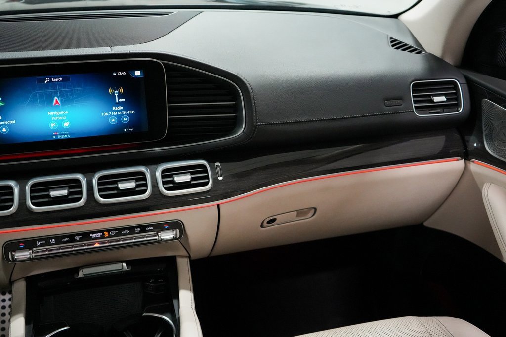 Used 2021 Mercedes-Benz GLS 580 4MATIC image 13