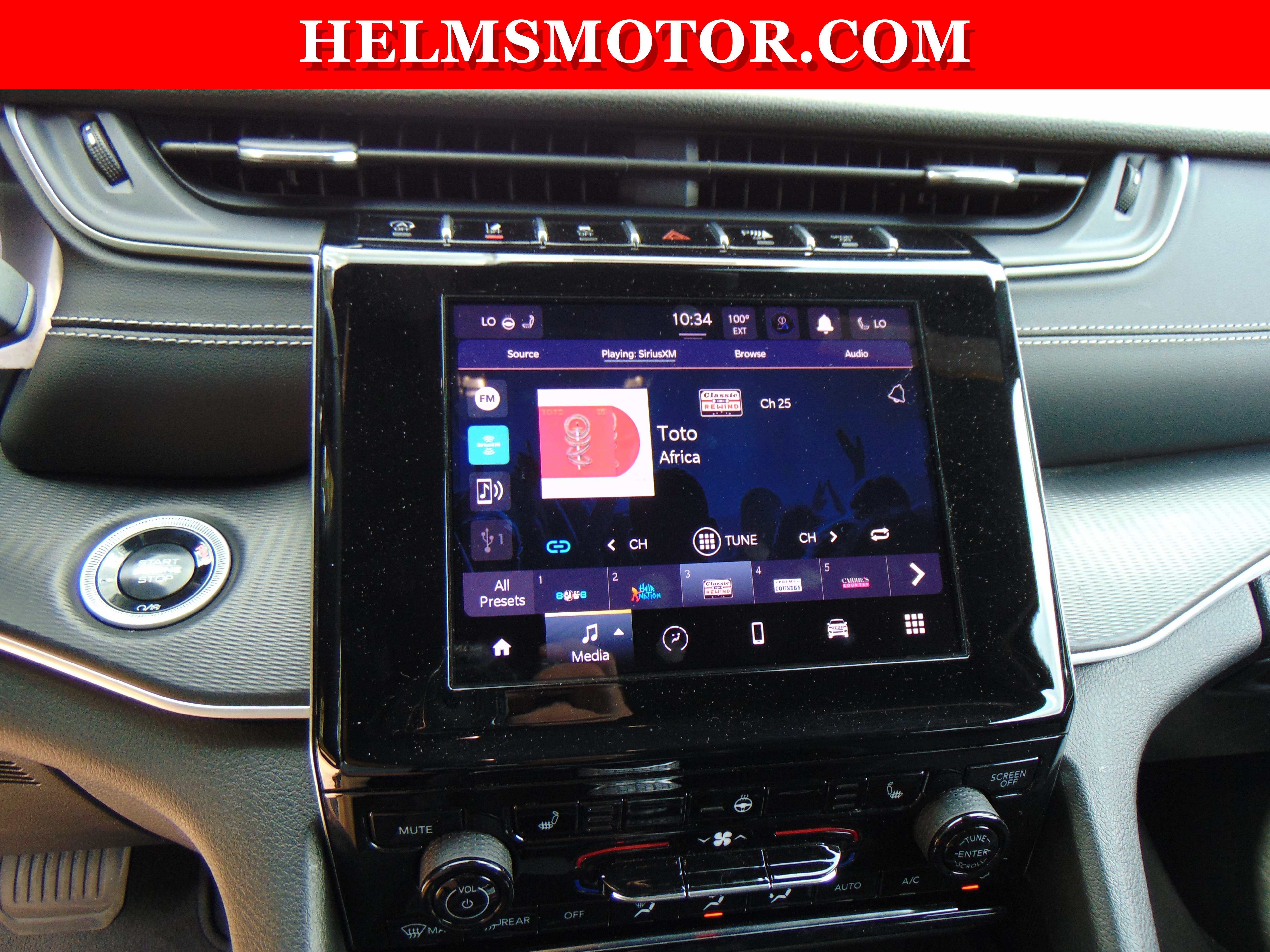 Used 2024 Jeep Grand Cherokee Altitude RWD image 25