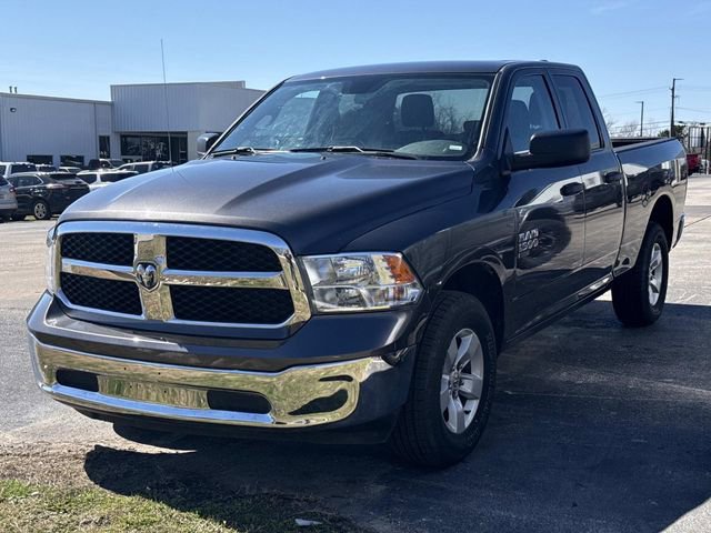 Used 2024 RAM 1500 Classic SLT image 3
