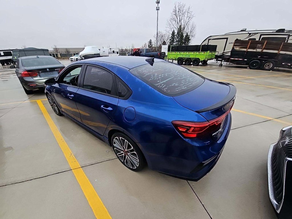 Used 2021 Kia Forte GT image 3