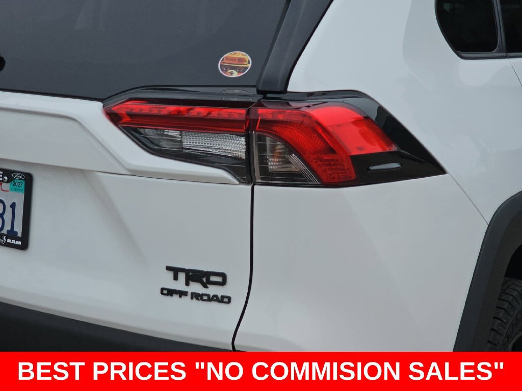 Used 2020 Toyota RAV4 TRD Off-Road AWD/4WD image 40