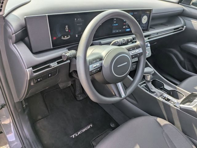 Certified 2025 Hyundai Tucson SE image 7