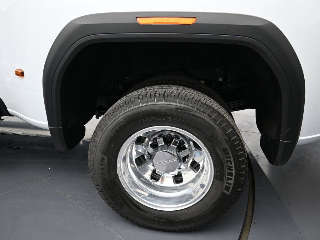 New 2026 GMC Sierra 3500 Denali w/ Technology Package image 10
