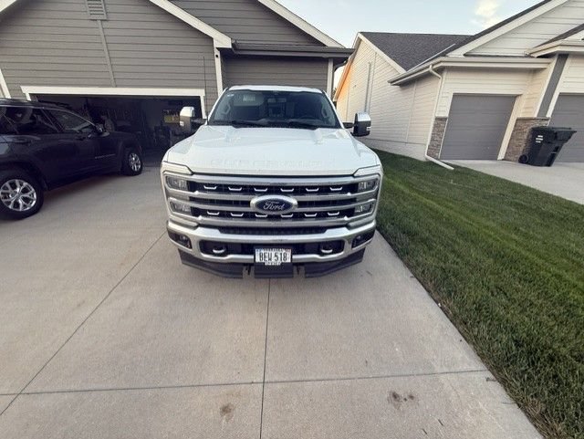 Used 2024 Ford F250 Lariat w/ Chrome Package AWD/4WD video 2