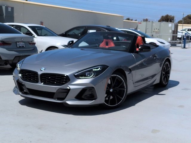 Used 2023 BMW Z4 sDrive30i w/ Premium Package RWD image 1