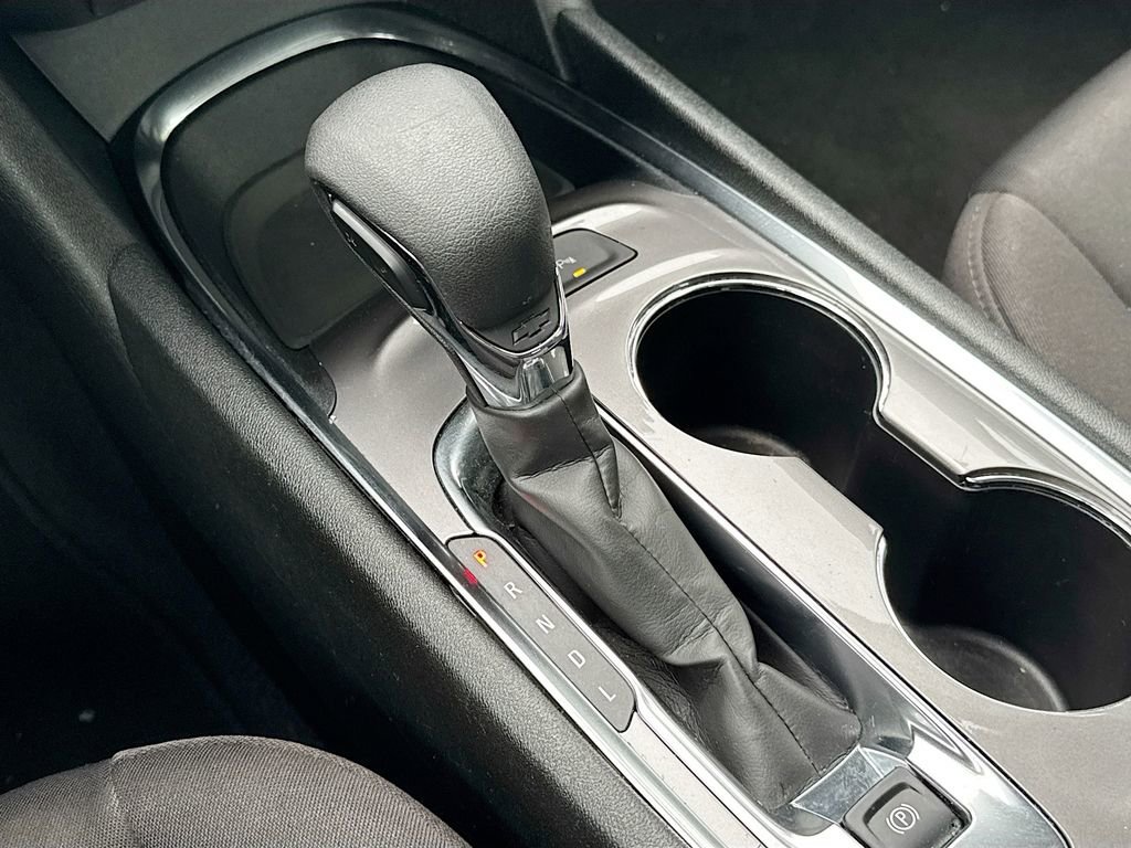 Used 2024 Chevrolet Malibu LT image 16