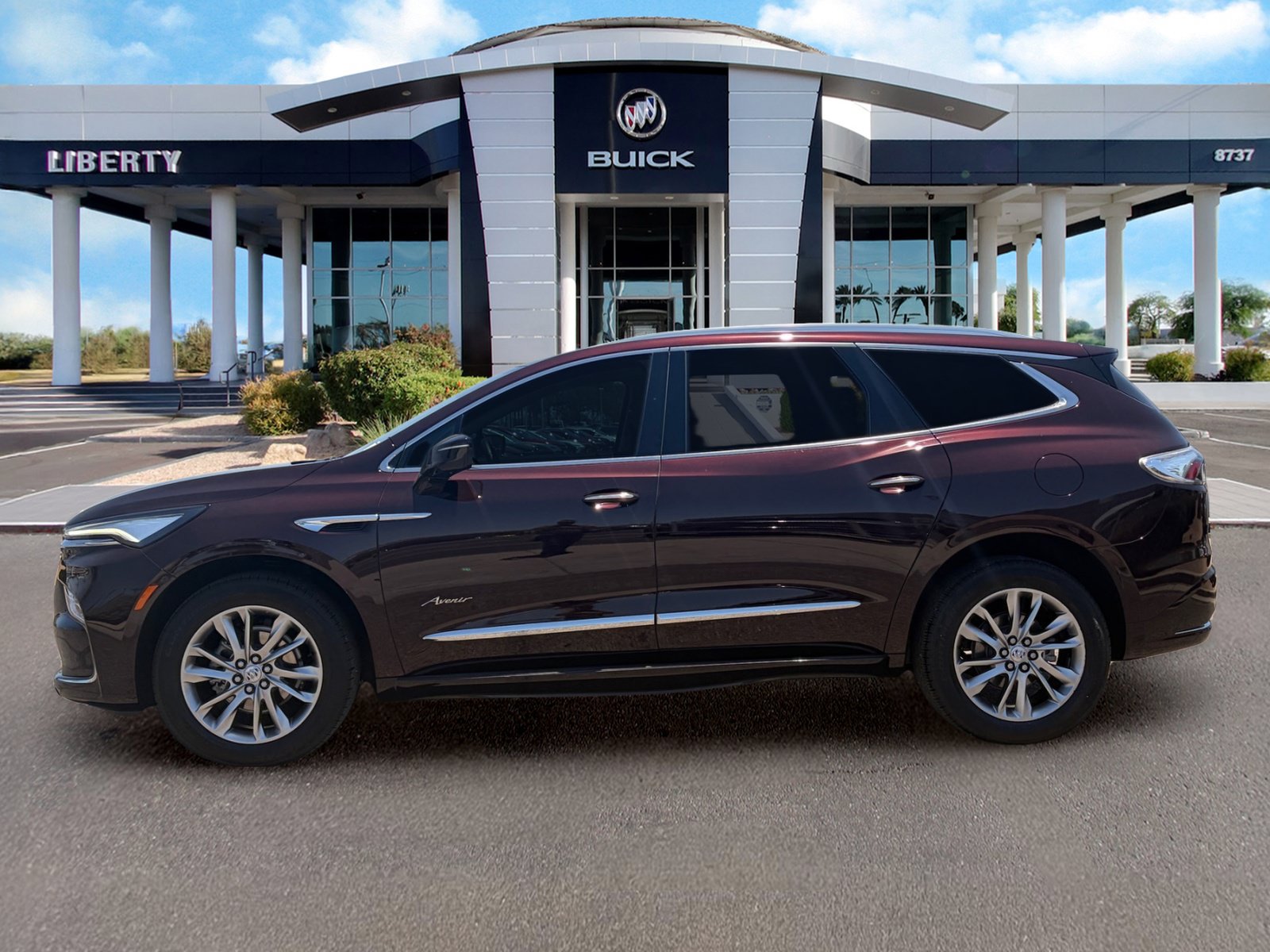 Used 2023 Buick Enclave Avenir w/ Avenir Technology Package FWD image 7