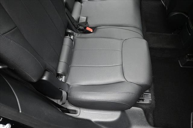 Certified 2023 Mercedes-Benz GLB 250 4MATIC image 27