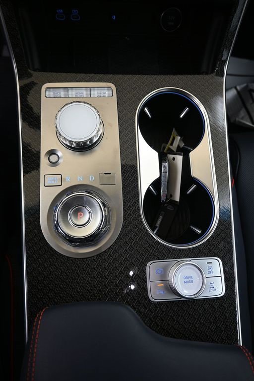 Used 2025 Genesis GV80 3.5T e-SC image 33