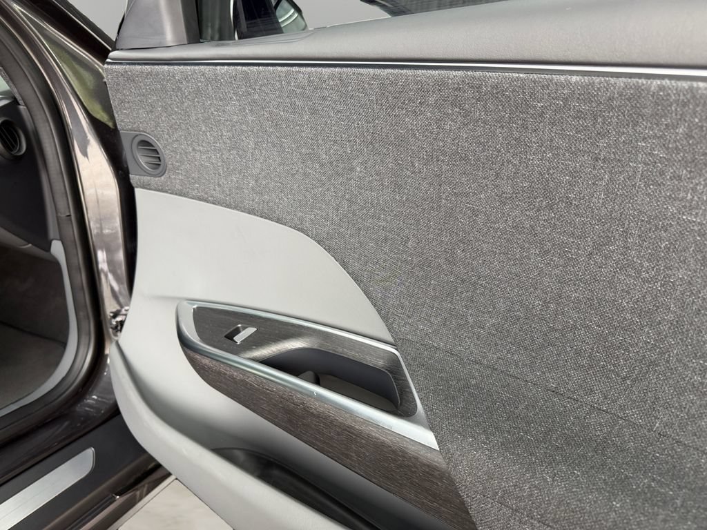 Used 2024 Lucid Air Touring AWD/4WD image 18