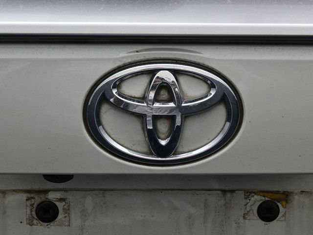 Used 2022 Toyota RAV4 Limited FWD image 10
