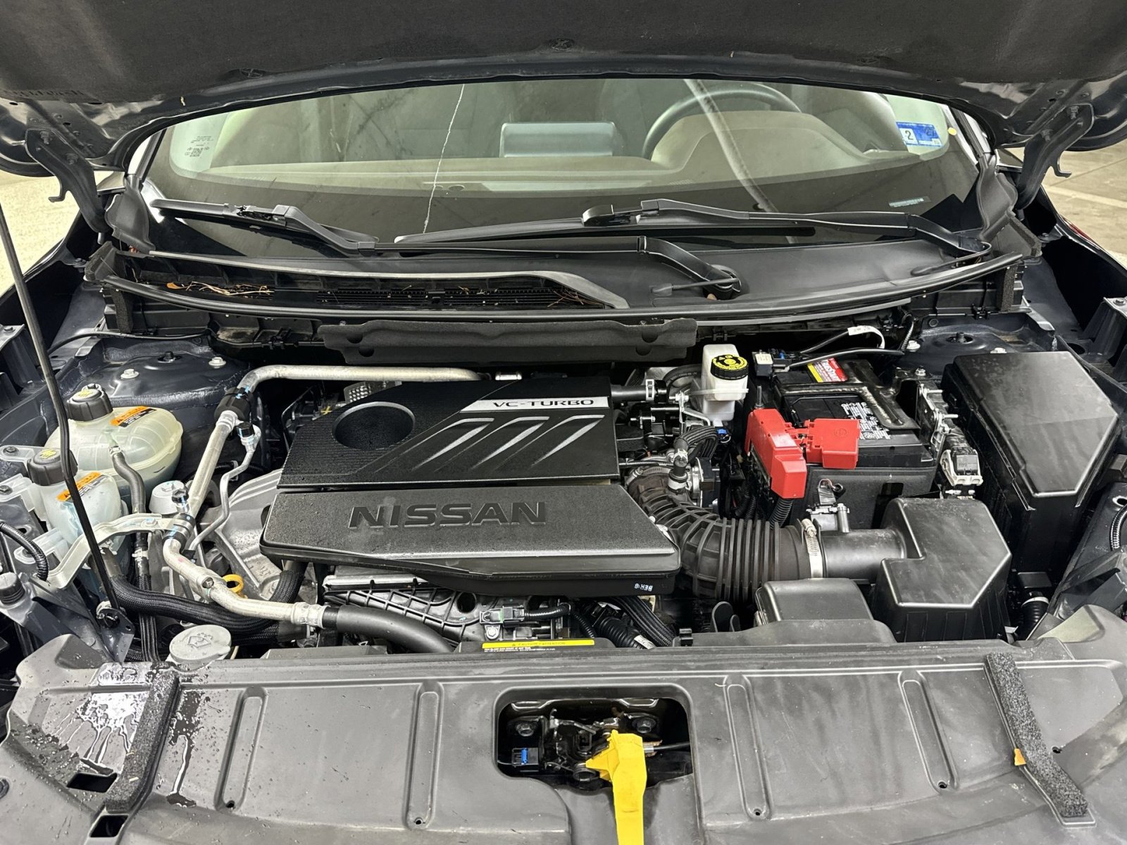 Used 2023 Nissan Rogue S image 32