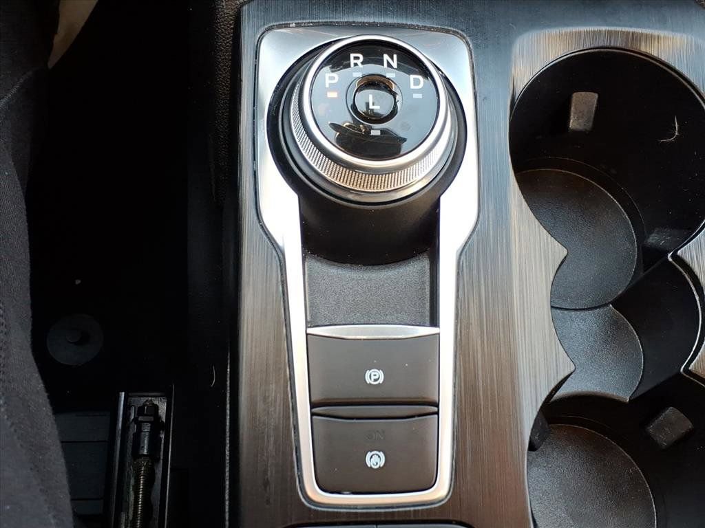 Used 2022 Ford Escape SEL image 16