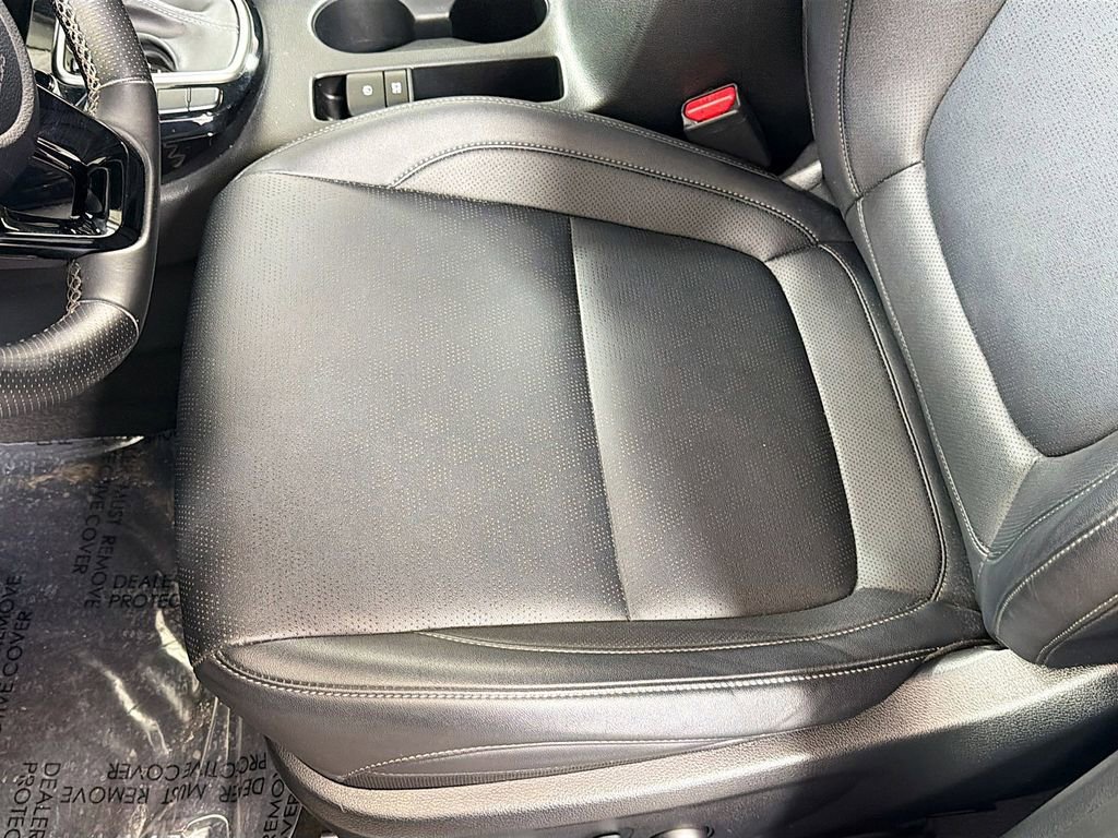 Used 2023 Kia Seltos SX w/ SX Sunroof Package AWD/4WD image 22