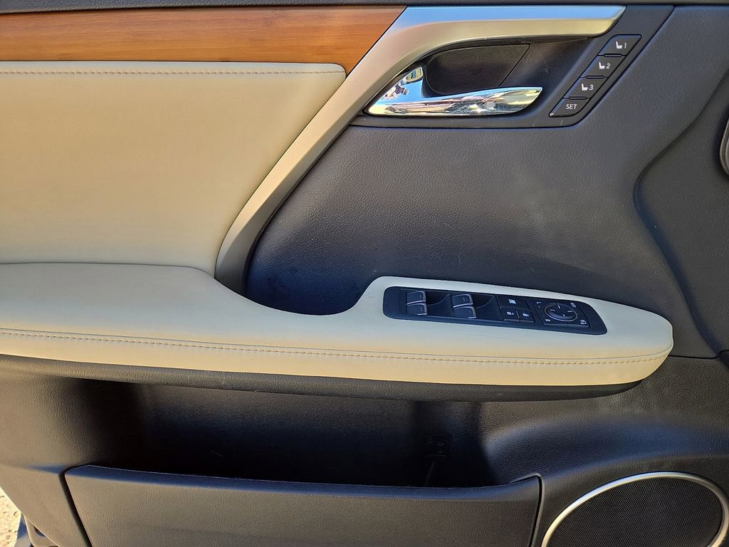 Used 2022 Lexus RX 350 FWD w/ Premium Package image 20