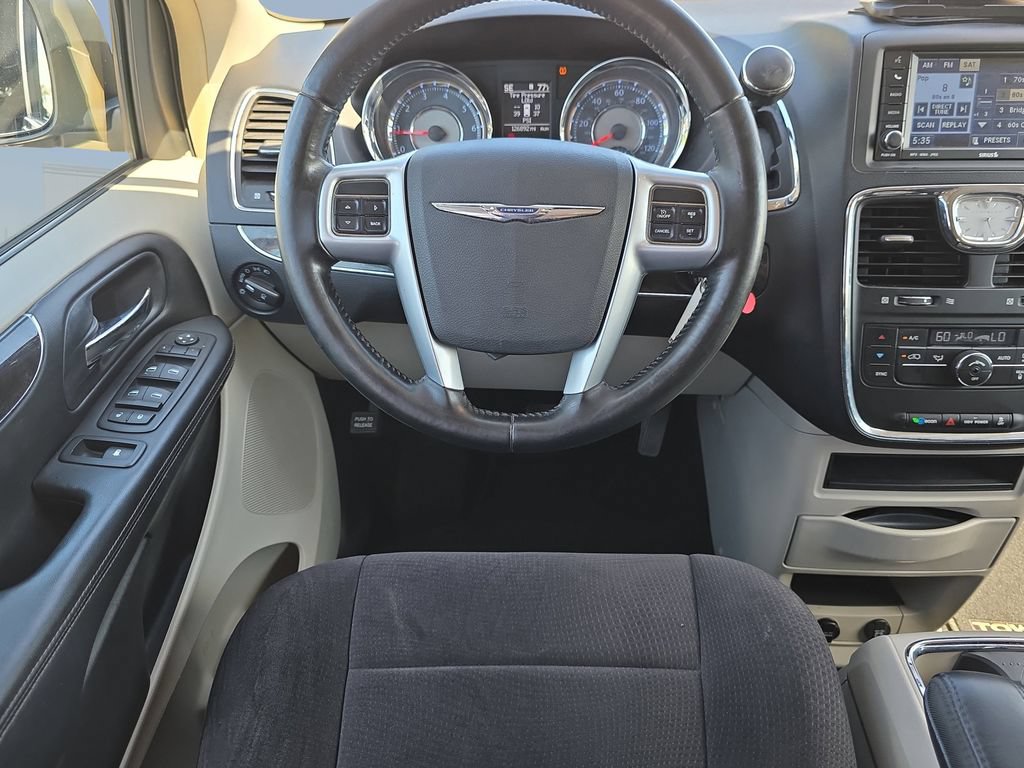 Used 2011 Chrysler Town & Country Touring FWD image 14