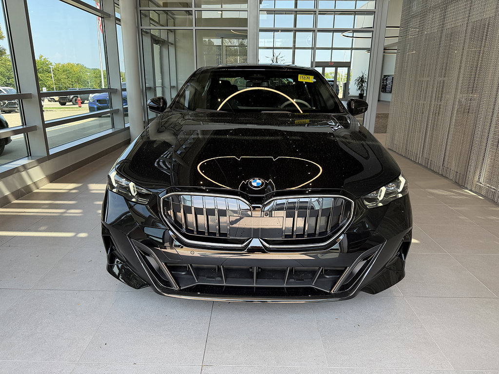 New 2027 BMW 530i xDrive w/ M Sport Package AWD/4WD image 2
