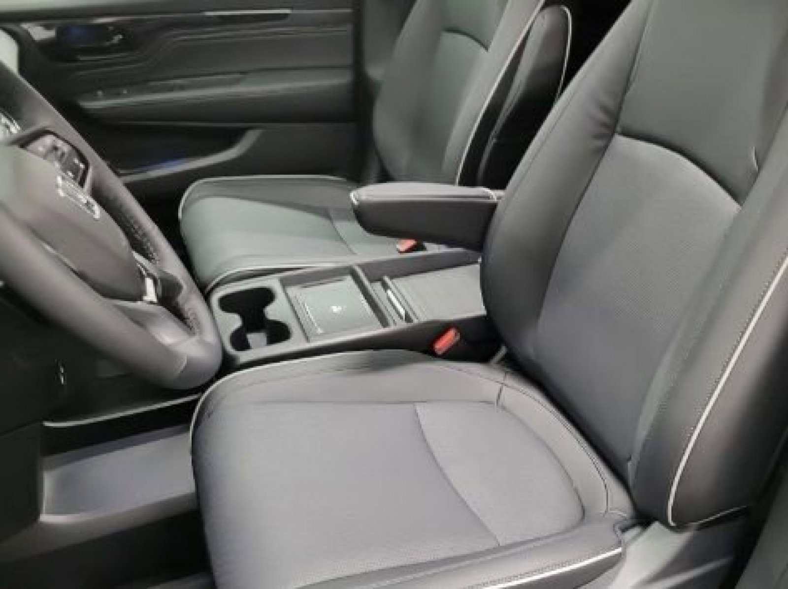New 2026 Honda Odyssey Elite image 8