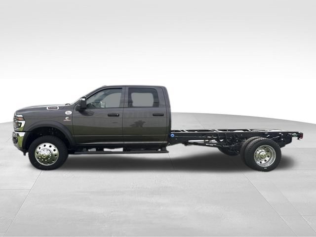 New 2026 RAM 5500 Tradesman w/ Chrome Appearance Group AWD/4WD image 10